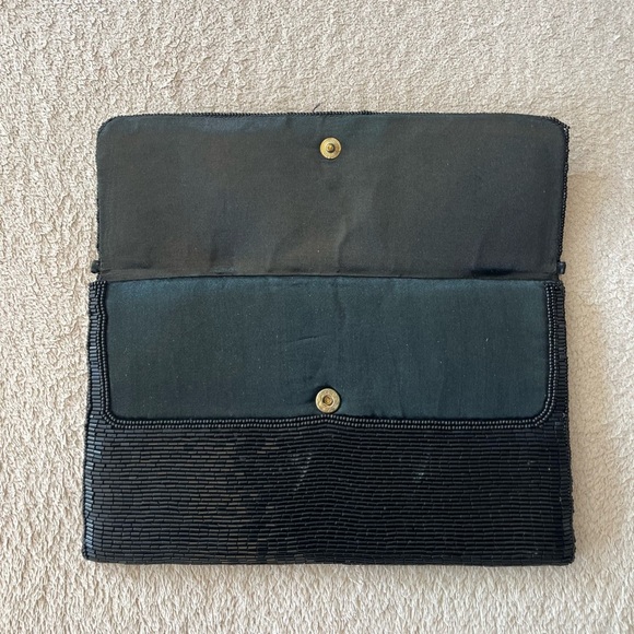 Vintage 1980s Minimalist Glam Black Beaded Clutch - Picture 4 of 15